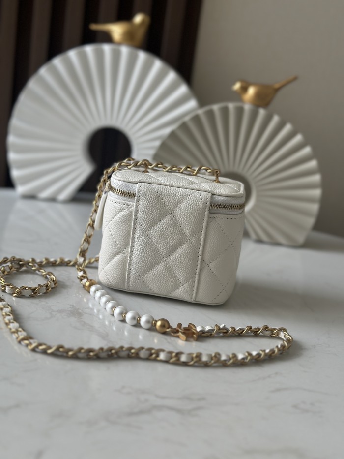 Mini Vanity Case with Pearl Chain “10.5x8.5x7cm”-085 =