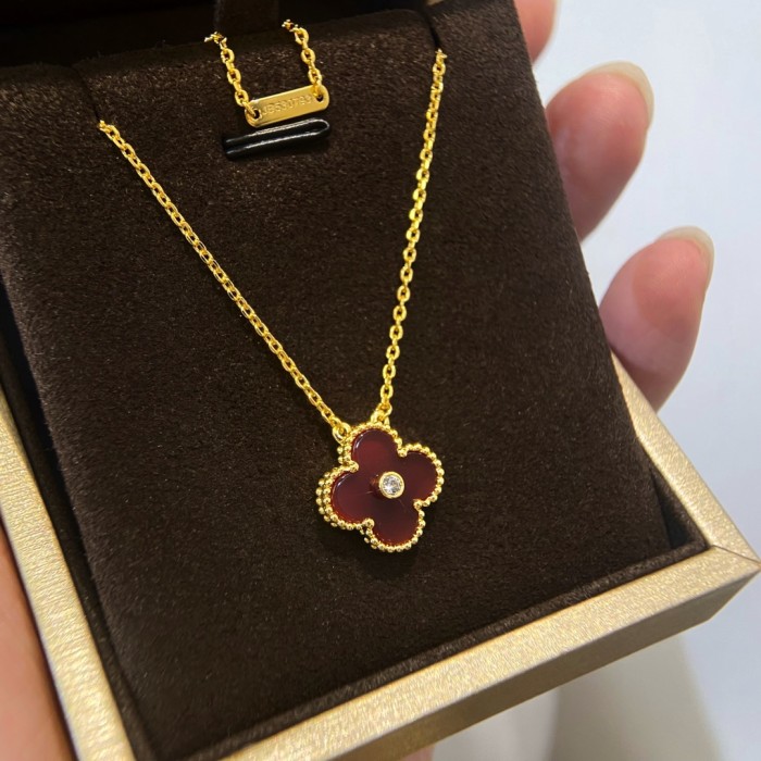 Necklace 04=