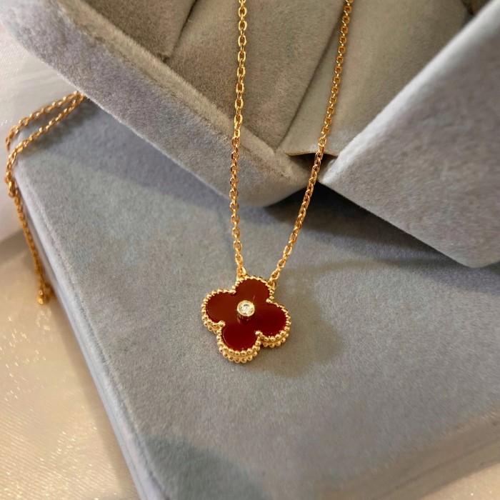 Necklace 04=