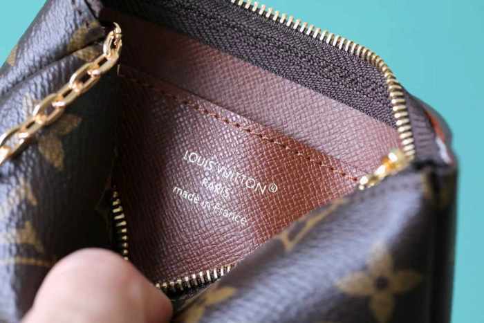 Pochette cles “15*9*1CM” 052