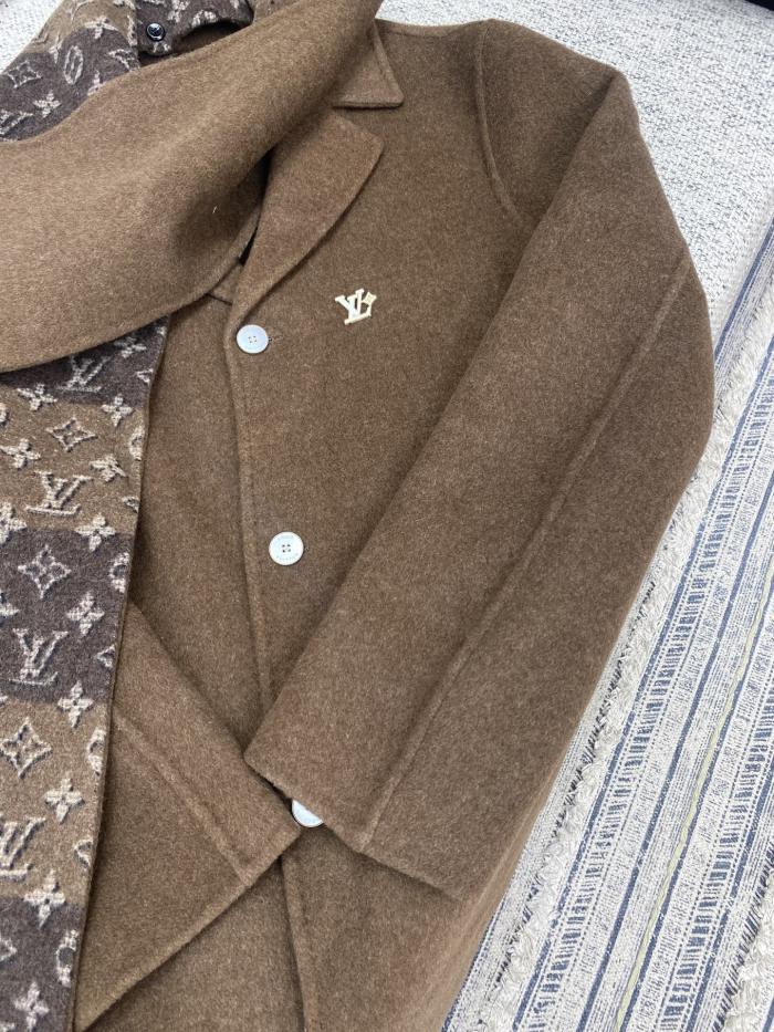 WOOL COAT