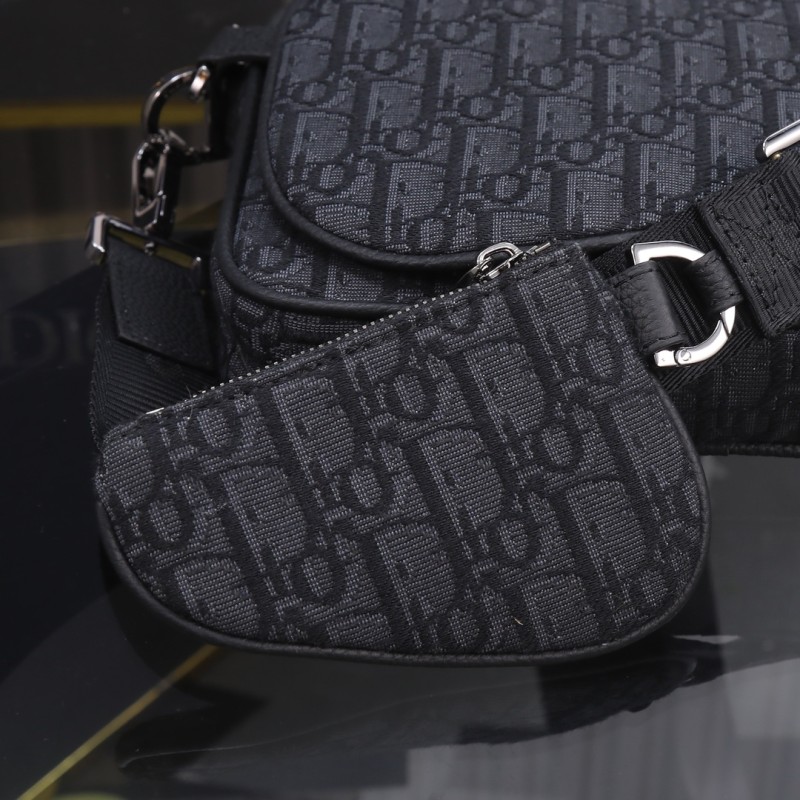 SADDLE “18 x 25 x 5cm ”-015=
