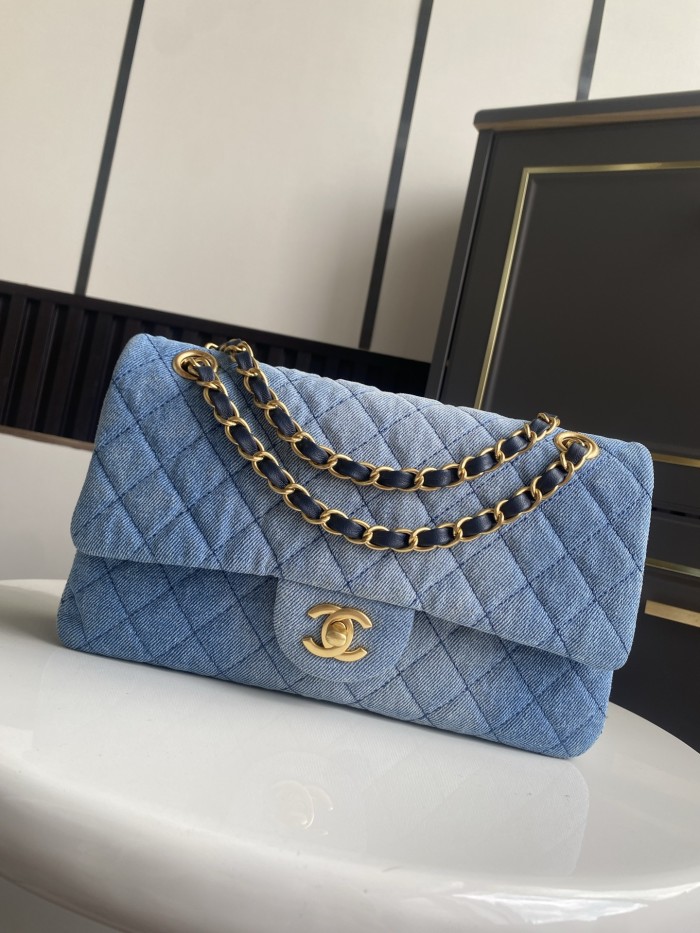 Medium Classic Flap “25.5x15.5x6.5cm”-026 =A01112