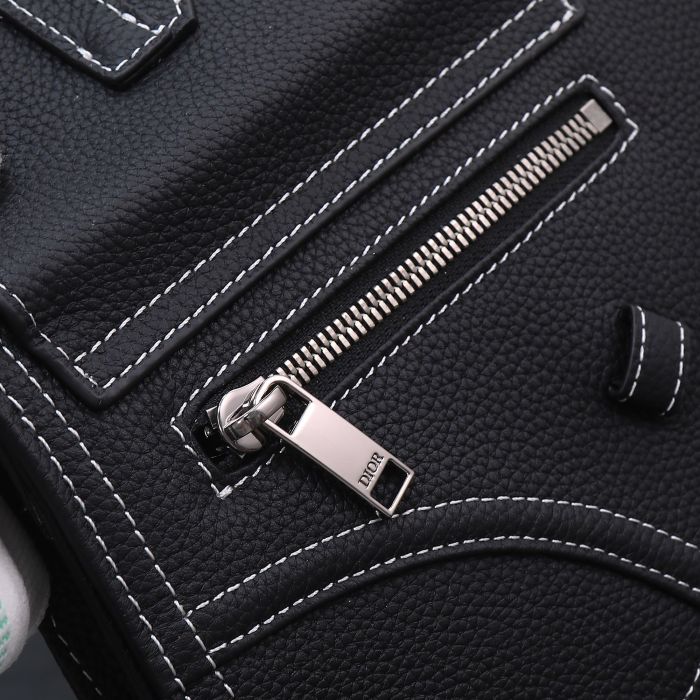 Saddle “24 x 17.5 x 5cm”-025=