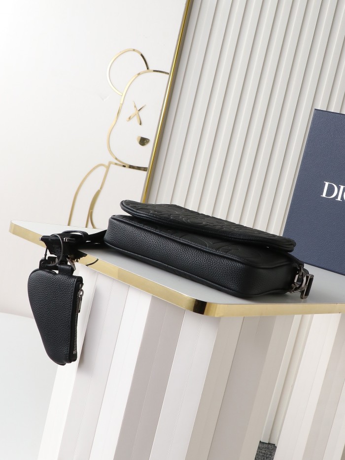 Gravity “23 x 16 x 4cm”-035=