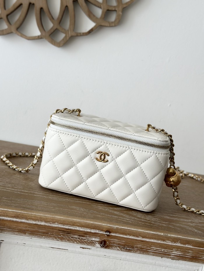 Mini Vanity Case with Pearl Chain “16x9.5x8cm”-006 =66015