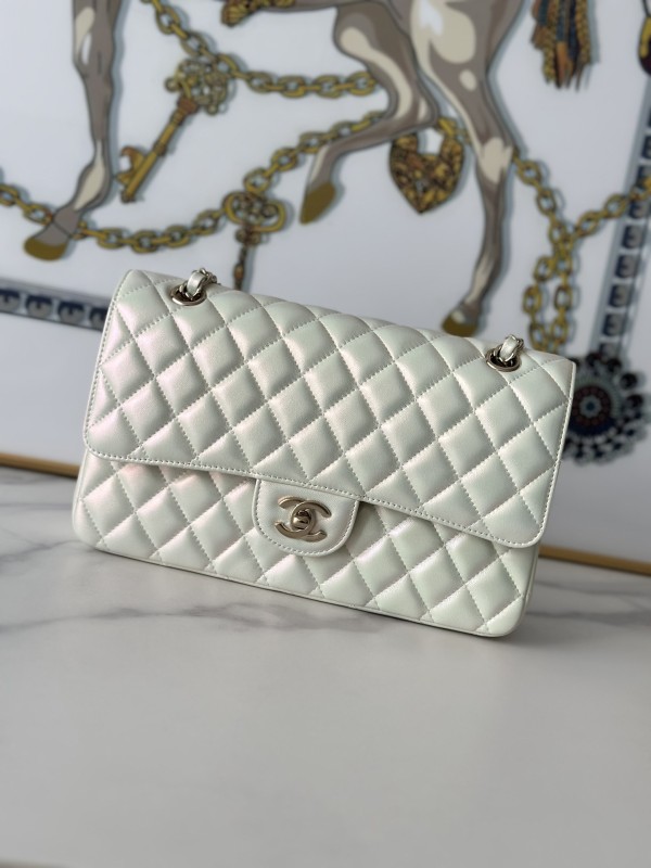 Medium Classic Flap  “25.5x15x6cm”-039 =A01112
