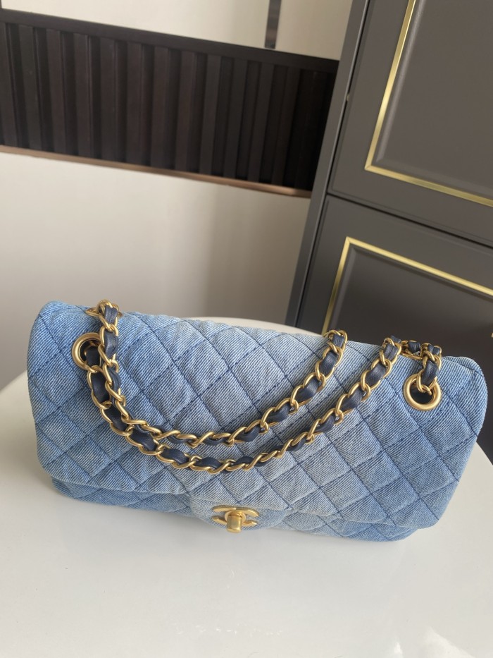 Medium Classic Flap “25.5x15.5x6.5cm”-026 =A01112