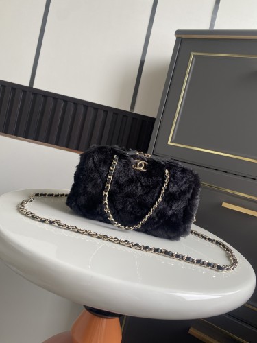 Mini Flap Bag in Shearling “18.5x11.5x10cm”-086 =AP4474