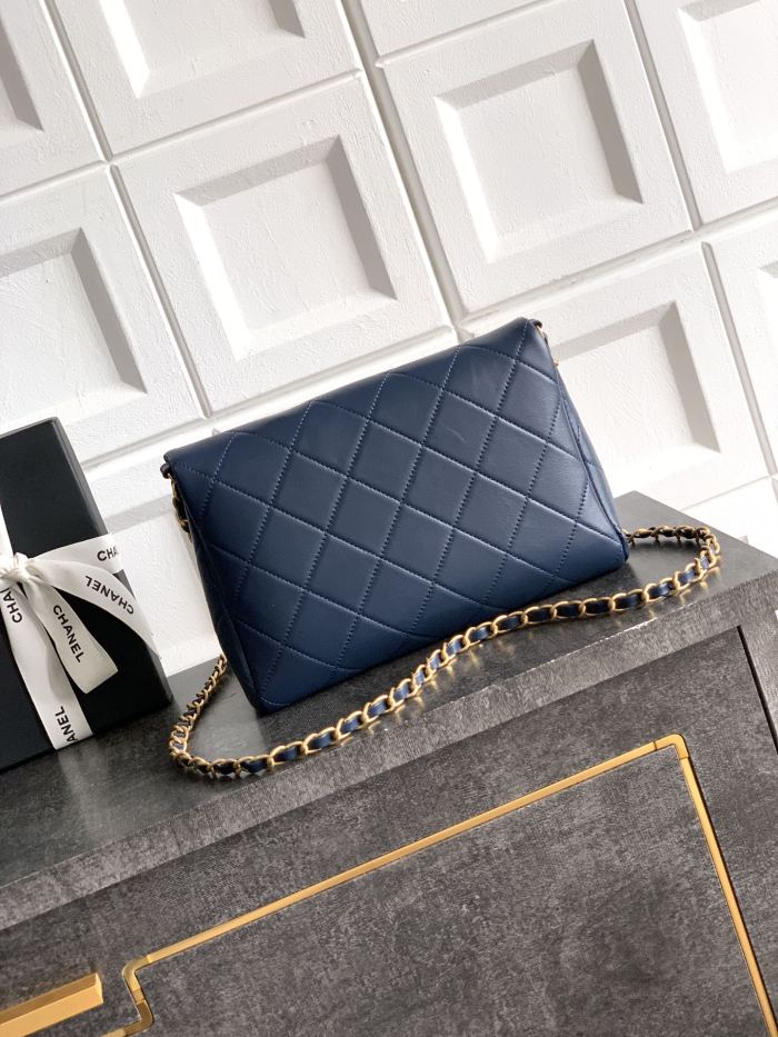 Small Shopping Bag with Chain Handle “24.5x17x6.5cm”-089 =AS3917
