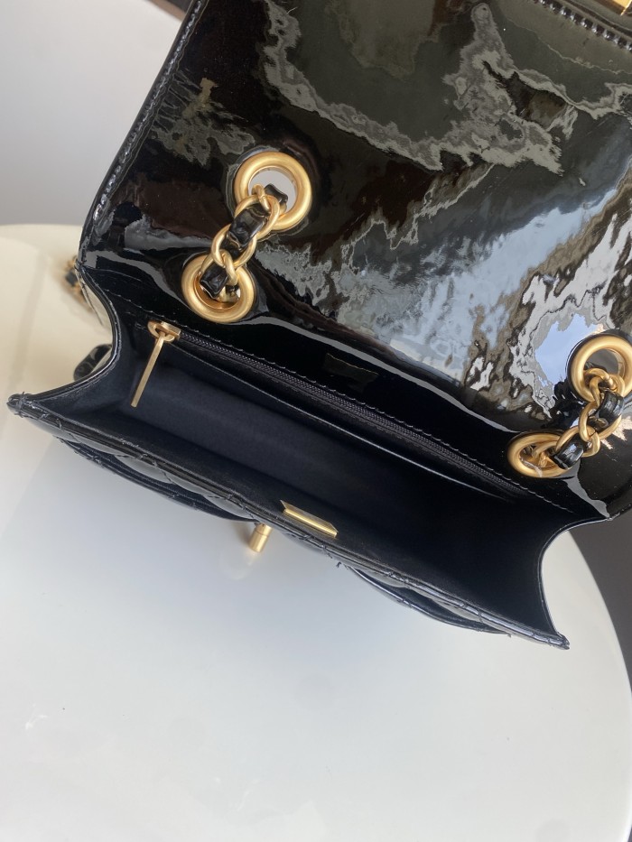 Wallet on Chain “13.5x19.5x6cm”-086 =	AS5697