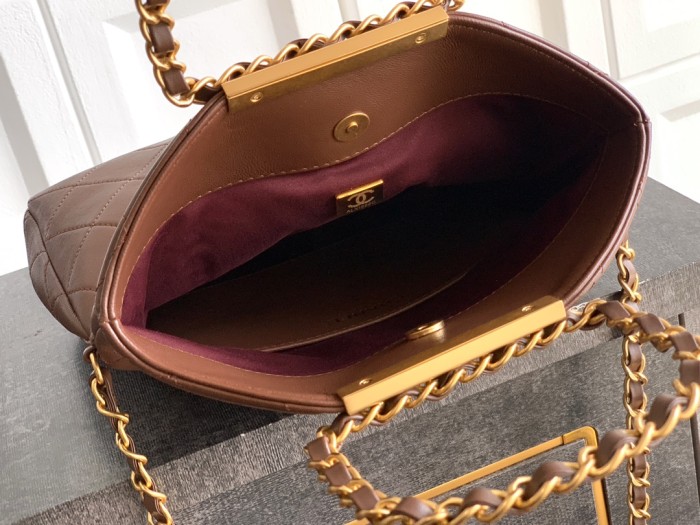 Small Shopping Bag with Chain Handle “24.5x17x6.5cm”-089 =AS3917