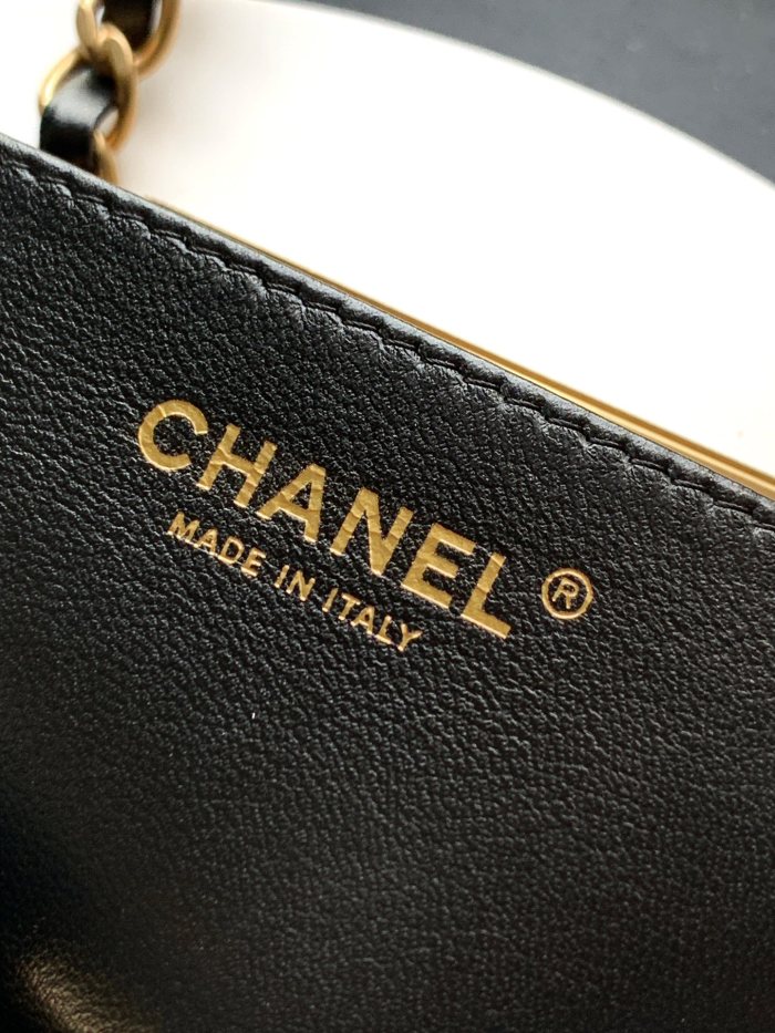 Small Shopping Bag with Chain Handle “24.5x17x6.5cm”-089 =AS3917