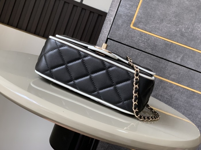 Mini Flap Bag “12.5x19.5x3.5cm”-057 =AS4051