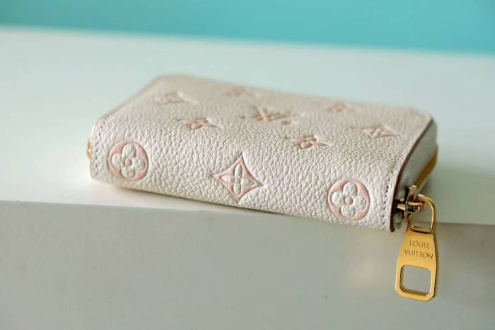 Zippy Monogram “11*8.5*2CM” 052