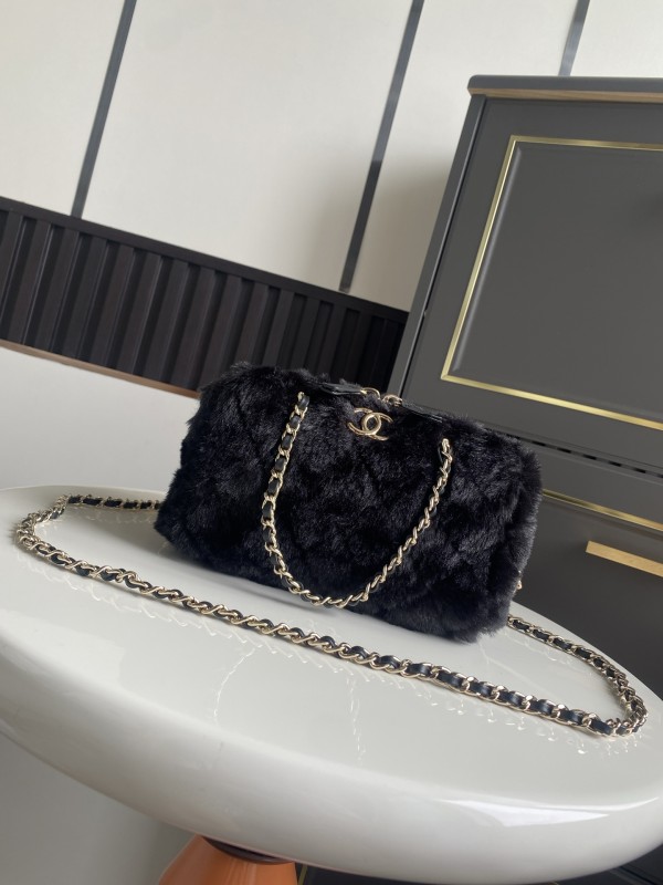 Mini Flap Bag in Shearling “18.5x11.5x10cm”-086 =AP4474