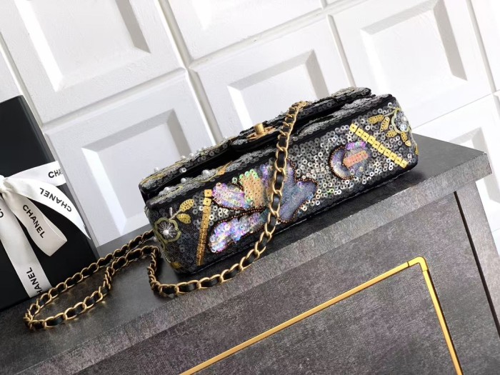 Classic 11.12 Handbag “15.5x25.5x6.5cm”-0061 =A01112