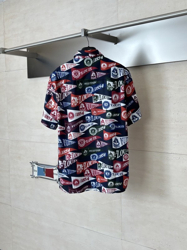 Short Shirts