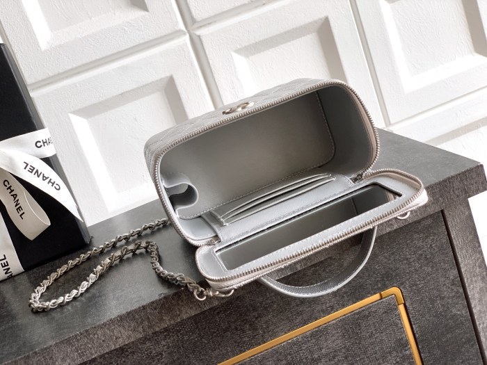 Vanity Case with Handle “12x19x3.5cm”-055 =AP4404