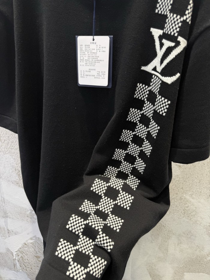TEES