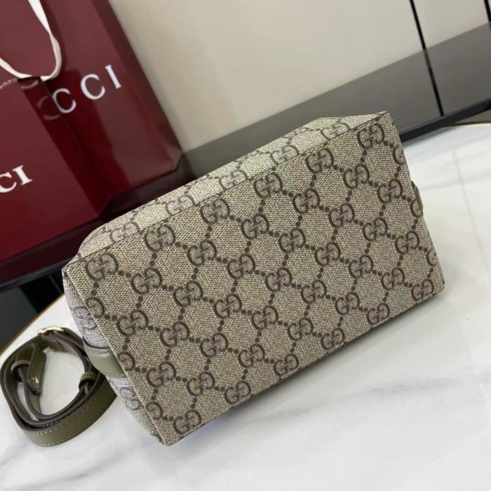 GG Emblem Bag “19x18x11CM” -064=