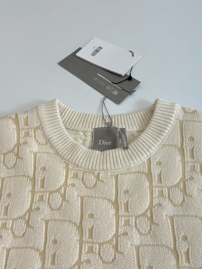 Woolen Sweater
