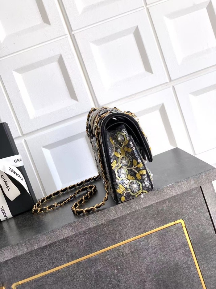 Classic 11.12 Handbag “15.5x25.5x6.5cm”-0061 =A01112