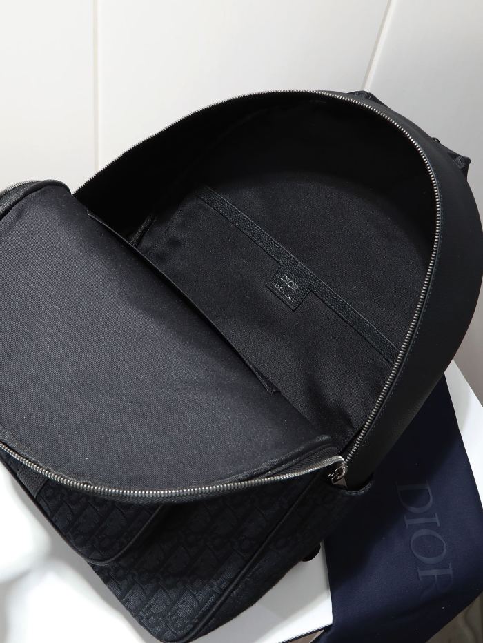Saddle “33 x 43.5 x 19.5cm”-026=