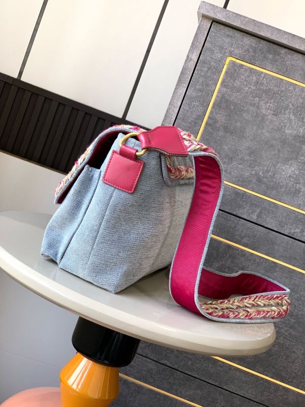 Wallet on Chain “12x21x5.5cm”-085 =