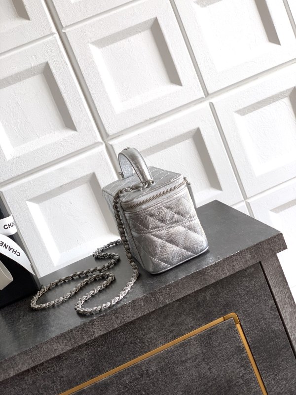 Vanity Case with Handle “12x19x3.5cm”-055 =AP4404