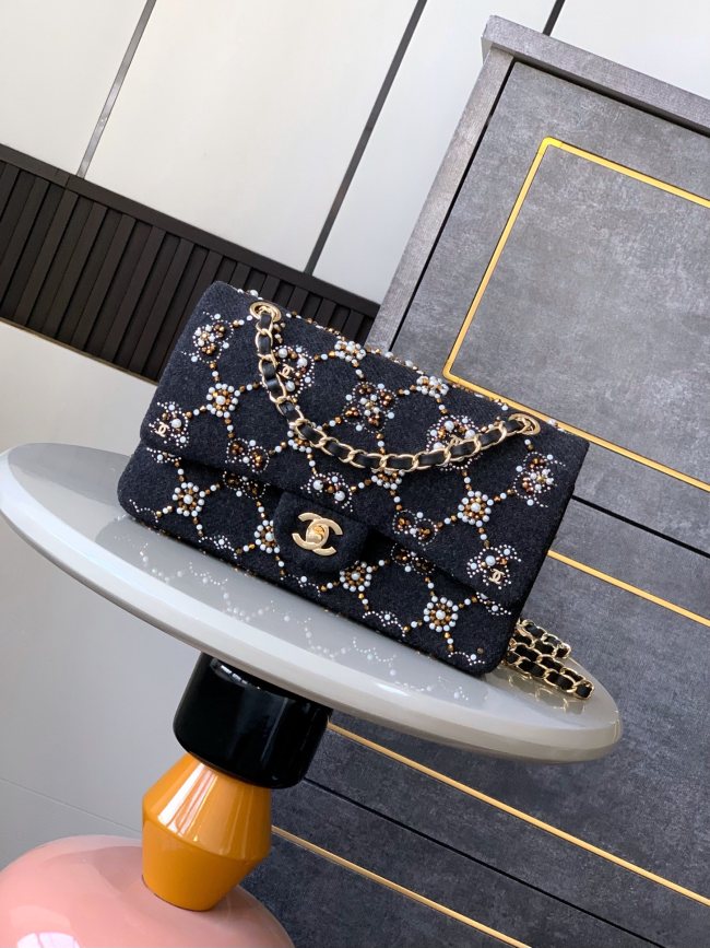 Medium Flap Bag with Bead Embroidery “25x15x6cm”-089 =