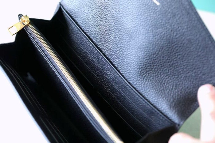 Sarah Wallet  “19*10.5*2CM” 053