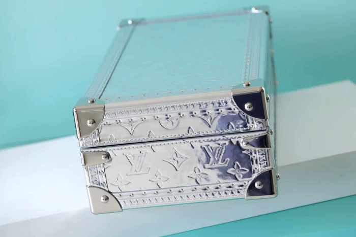 Coffret 8 Montres “35*19.5*12CM” 0611