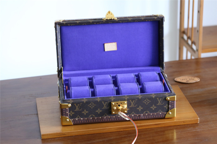 Coffret 8 Montres “35*19.5*12CM” 0211