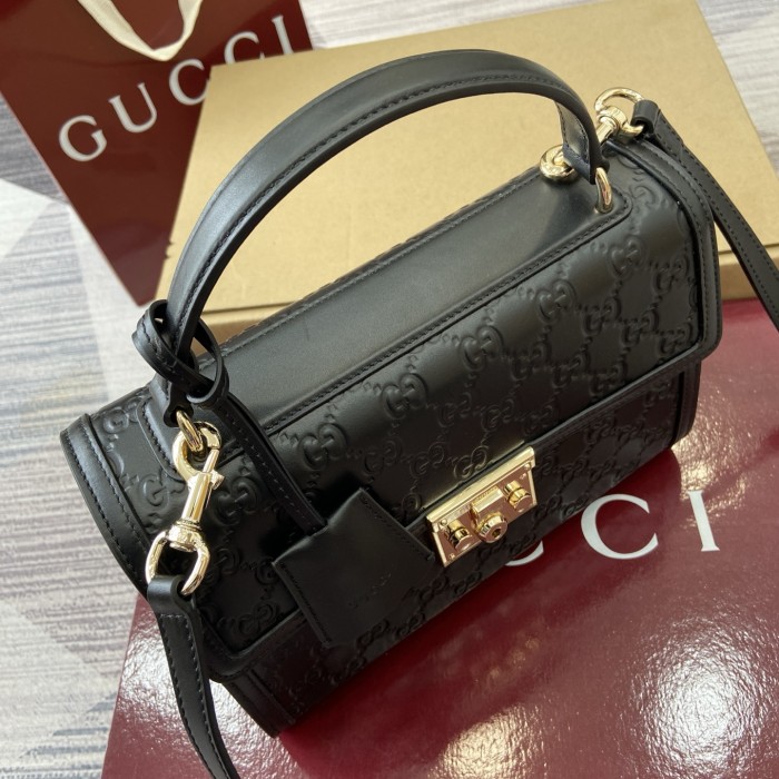 Signature top handle “26x18x11.5CM”-096=