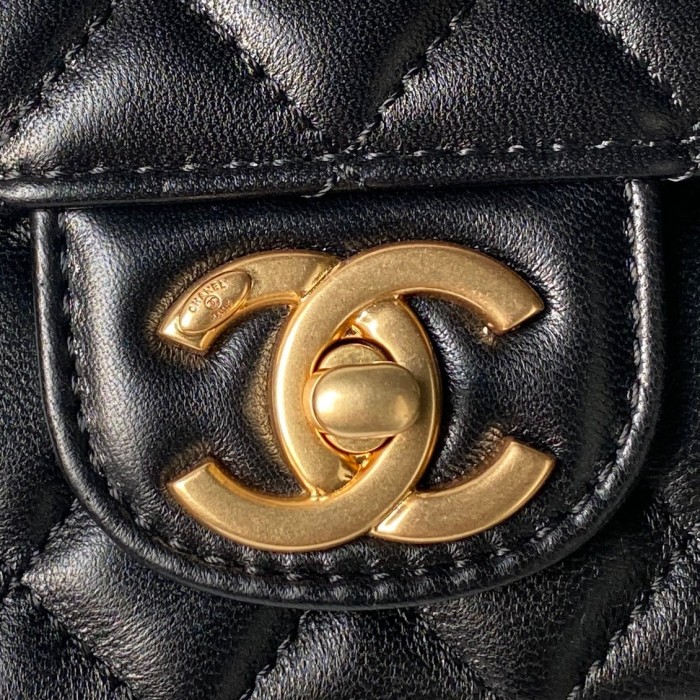 Mini Flap Bag with Top Handle  12.5x19.5x6cm  -057 =AS5813