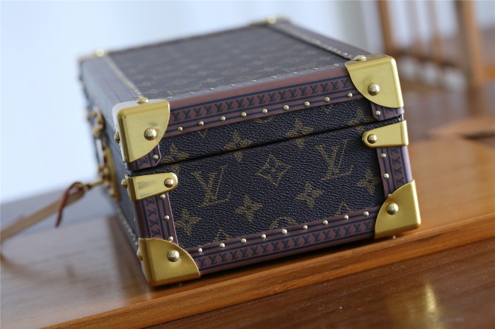 Coffret 8 Montres “35*19.5*12CM” 0211