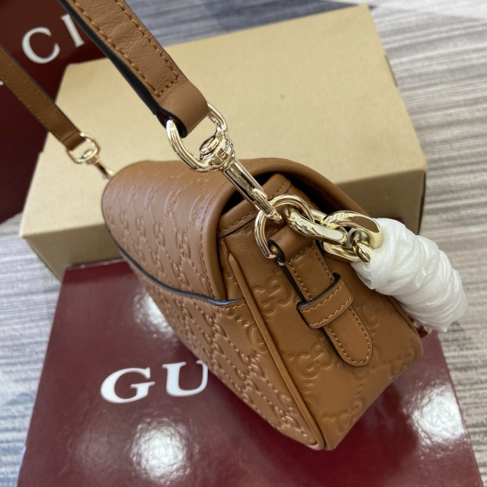 GG Emblem small shoulder bag “20.5x13x7CM”-095=