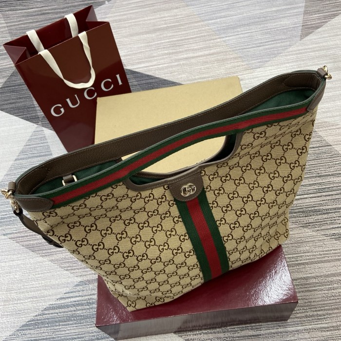 Giglio Bag “35x39.5x14CM”-075=