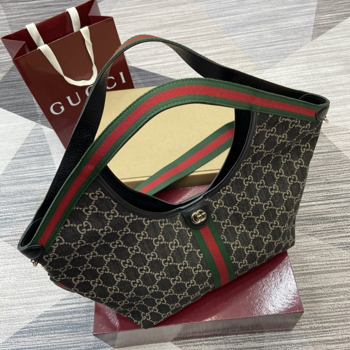 Giglio Bag “50x47x14CM”-035=