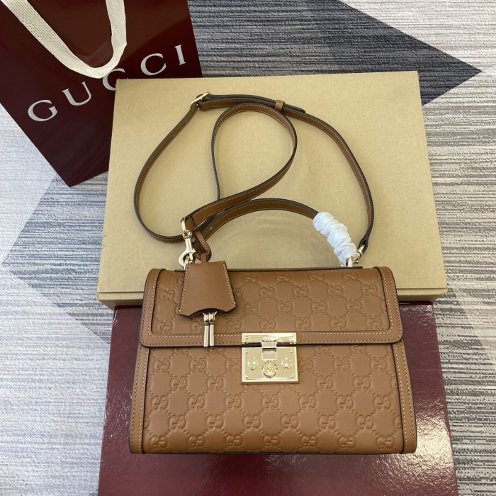 Signature top handle “26x18x11.5CM”-096=