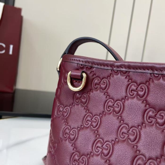 GG Emblem Bag “15x18x18x8CM”-084=