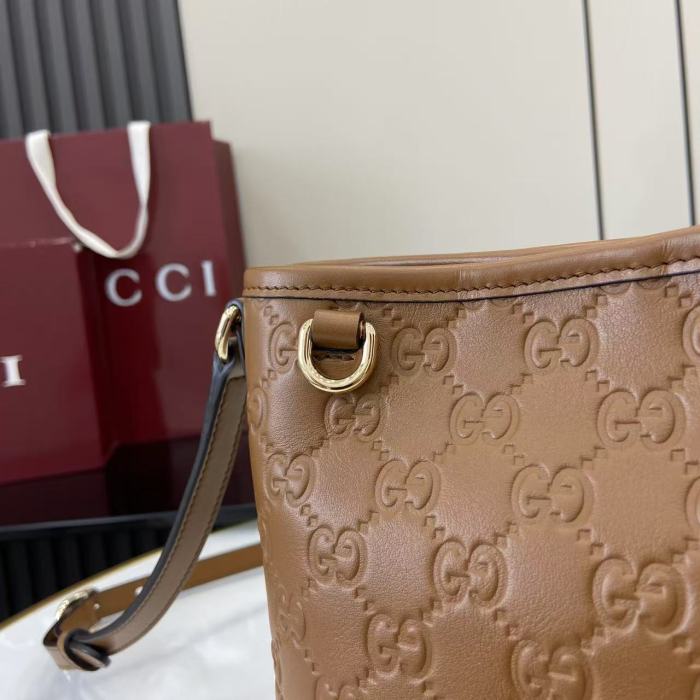 GG Emblem Bag “15x18x18x8CM”-084=