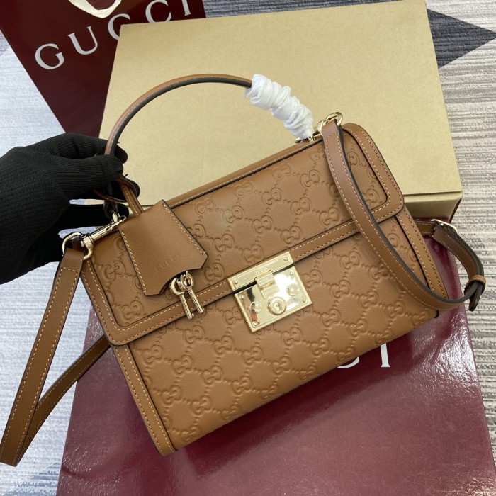 Signature top handle “26x18x11.5CM”-096=
