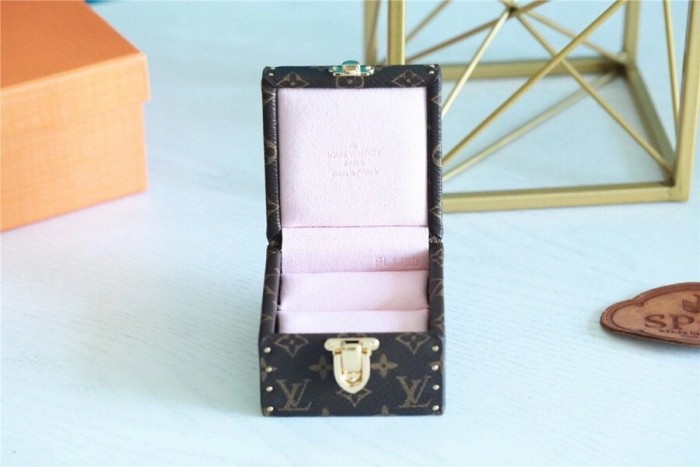 Coffret “6.5*6.5*4.5CM” 0011