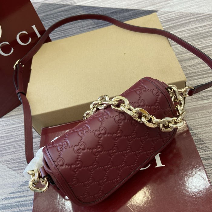 GG Emblem small shoulder bag “20.5x13x7CM”-095=