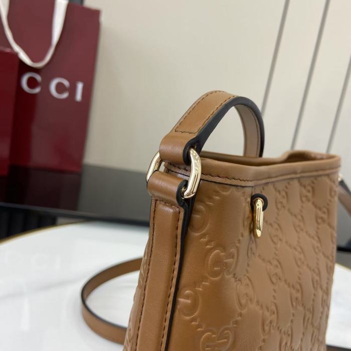 GG Emblem Bag “15x18x18x8CM”-084=