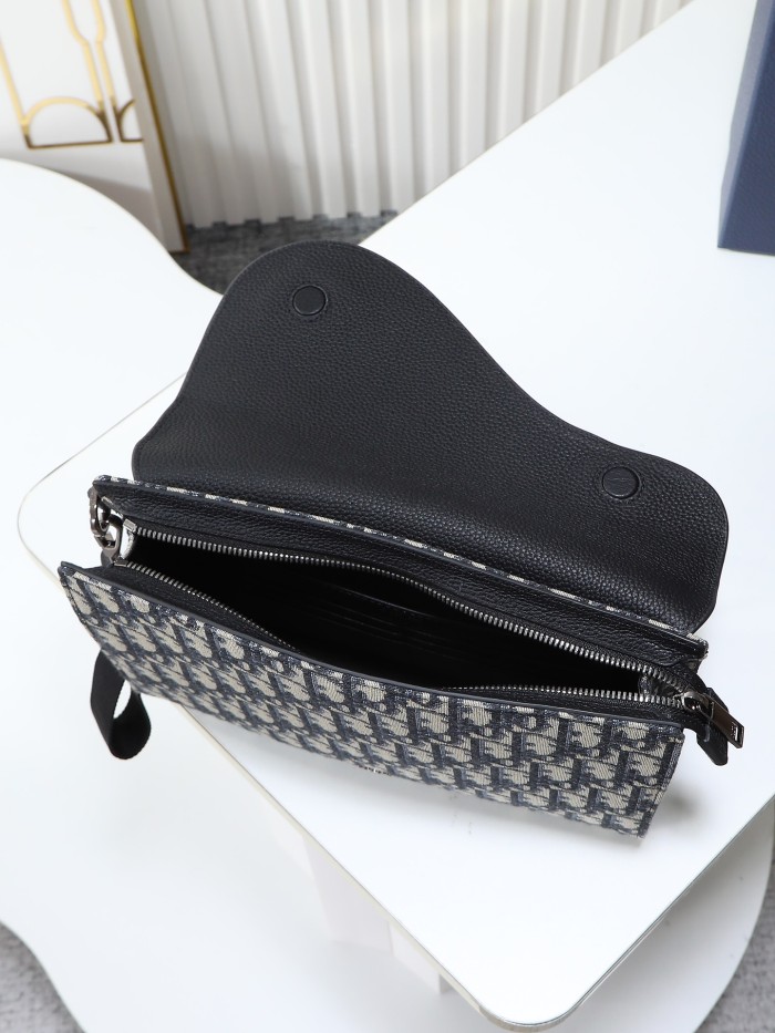 Saddle A5 “26 x 20.5 x 6.5cm”-043=