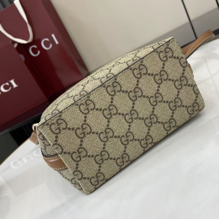 GG Emblem Bag “15x18x18x8CM”-084=
