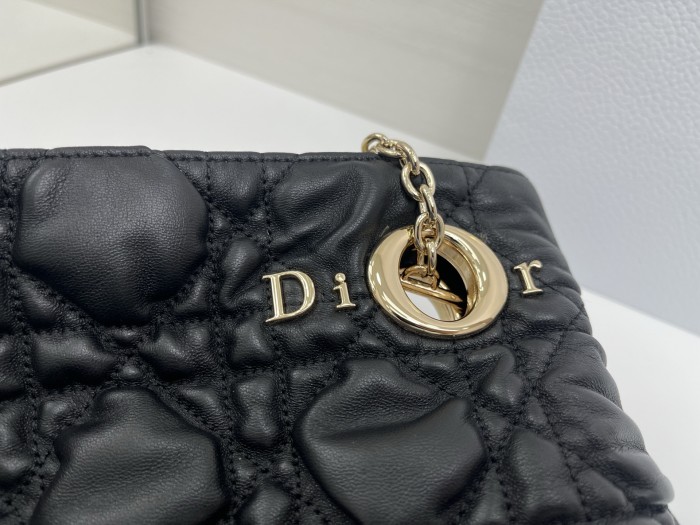 Cannage-Quilted Tote “38x28.5cm”-017